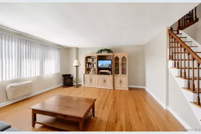 561 Logan Avenue, Bronx, NY 10465 - Photo 15