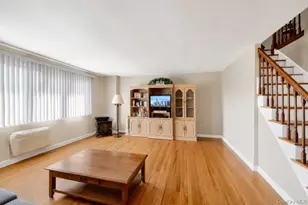 561 Logan Ave, Bronx, NY 10465 - Photo 15