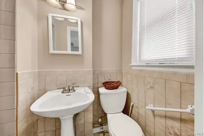 561 Logan Avenue, Bronx, NY 10465 - Photo 9
