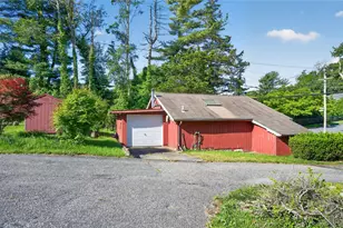 660 Washington Ave, Plainview, NY 11803 - Photo 9