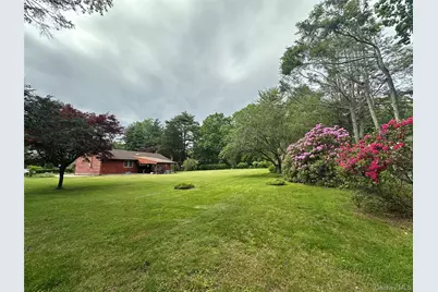 660 Washington Avenue, Plainview, NY 11803 - Photo 15