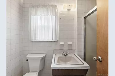 75 Stratford Avenue, Garden City, NY 11530 - Photo 15