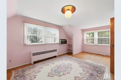 75 Stratford Avenue, Garden City, NY 11530 - Photo 19
