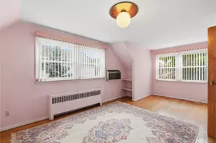 75 Stratford Ave, Garden City, NY 11530 - Photo 19