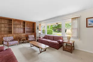 75 Stratford Ave, Garden City, NY 11530 - Photo 3