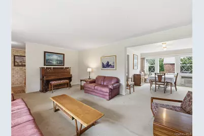 75 Stratford Avenue, Garden City, NY 11530 - Photo 5