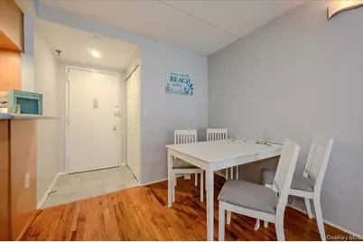 750 W Broadway #3M, Long Beach, NY 11561 - Photo 7