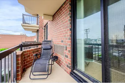 750 W Broadway #3M, Long Beach, NY 11561 - Photo 15
