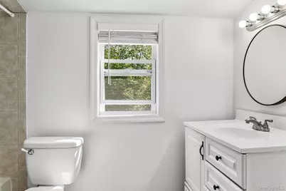 44 Kent Road, White Plains, NY 10603 - Photo 23