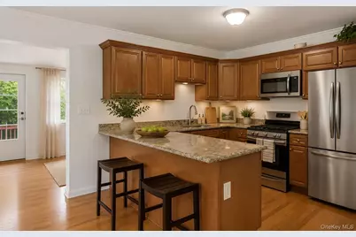 44 Kent Road, White Plains, NY 10603 - Photo 5