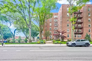 27-05 Parsons Blvd, Flushing, NY 11354 - Photo 17