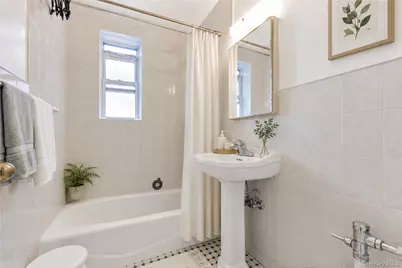 27-05 Parsons Boulevard #6F, Flushing, NY 11354 - Photo 15