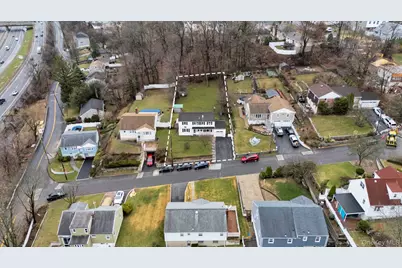 9 Valley View Drive, Yonkers, NY 10710 - Photo 33