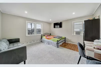 9 Valley View Drive, Yonkers, NY 10710 - Photo 19