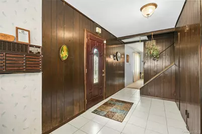 16 Sycamore Lane, Levittown, NY 11756 - Photo 3