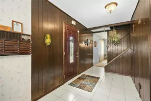 16 Sycamore Ln, Levittown, NY 11756 - Photo 3