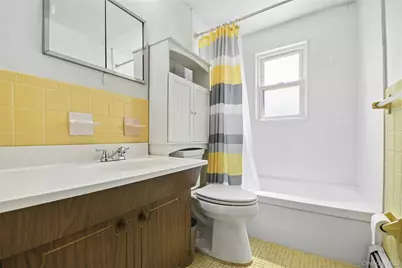 16 Sycamore Lane, Levittown, NY 11756 - Photo 21