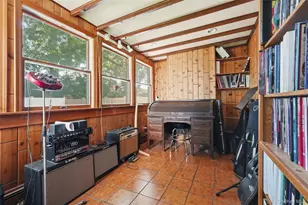 2595 Yorktown St, Oceanside, NY 11572 - Photo 19