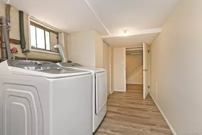2478 S Saint Marks Avenue, Bellmore, NY 11710 - Photo 21