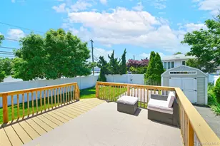 2478 S St Marks Ave, Bellmore, NY 11710 - Photo 23