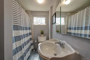 533 5th St, East Northport, NY 11731 - Photo 27