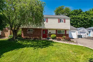 533 5th St, East Northport, NY 11731 - Photo 35