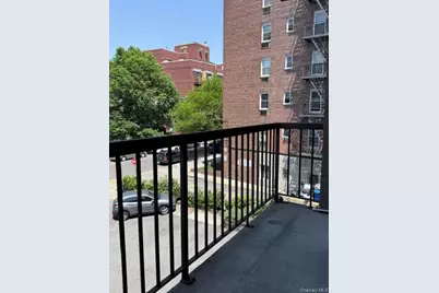 135-08 82nd Avenue #304, Briarwood, NY 11435 - Photo 9
