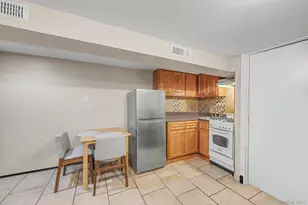 20-59 33rd St, Astoria, NY 11105 - Photo 25