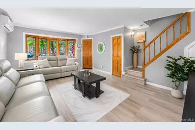 2059 33rd Street, Astoria, NY 11105 - Photo 3