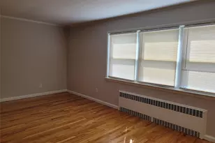 20 Edmund St, Lynbrook, NY 11563 - Photo 7