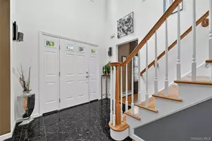 208 Oakland Ave, Monroe, NY 10950 - Photo 7