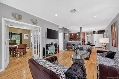 208 Oakland Avenue, Monroe, NY 10950 - Photo 17