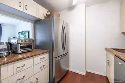 2 Richmond Road #3R, Long Beach, NY 11561 - Photo 13