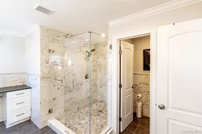 19 Pershing Avenue, Babylon, NY 11702 - Photo 27