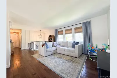 3618 Ladonia Street, Seaford, NY 11783 - Photo 5