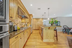 10 Radcliff Blvd, Glen Head, NY 11545 - Photo 15
