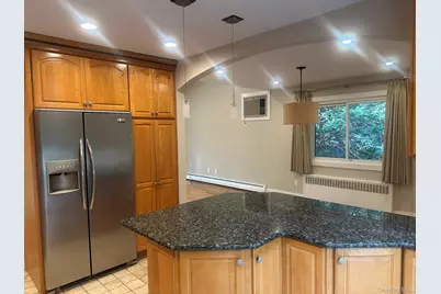 11 Royal Oak Drive, Huntington, NY 11743 - Photo 5