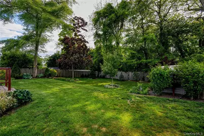 714 Tanglewood Road, West Islip, NY 11795 - Photo 29