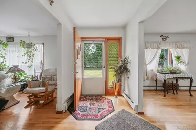 202 Waverly Avenue, Medford, NY 11763 - Photo 17