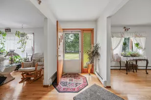 202 Waverly Ave, Medford, NY 11763 - Photo 17