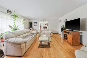202 Waverly Ave, Medford, NY 11763 - Photo 19