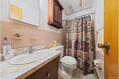 202 Waverly Avenue, Medford, NY 11763 - Photo 7
