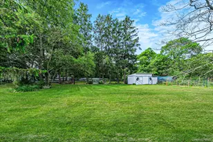 202 Waverly Ave, Medford, NY 11763 - Photo 37