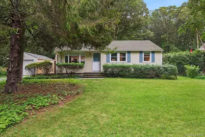 115 W Cove Road, Cutchogue, NY 11935 - Photo 1