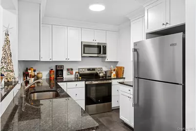 115 W Cove Road, Cutchogue, NY 11935 - Photo 7