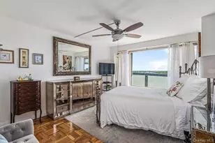 166-25 Powells Cove Blvd, Whitestone, NY 11357 - Photo 23