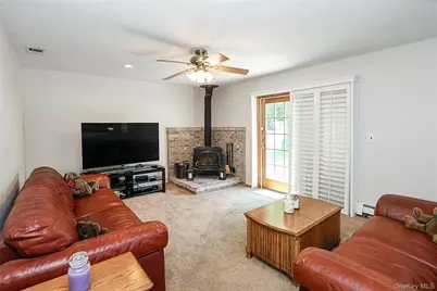 4 Quincy Lane, Smithtown, NY 11787 - Photo 15