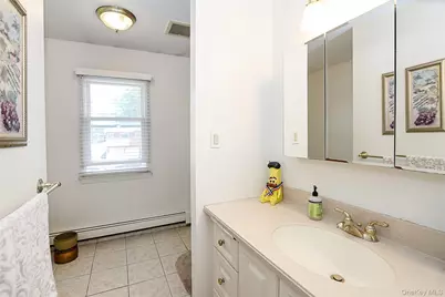 4 Quincy Lane, Smithtown, NY 11787 - Photo 25