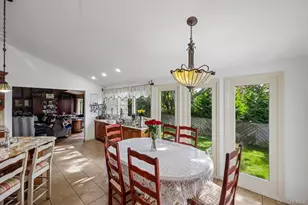 1304 Harbor Rd, Hewlett, NY 11557 - Photo 11