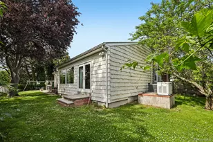 1304 Harbor Rd, Hewlett, NY 11557 - Photo 41